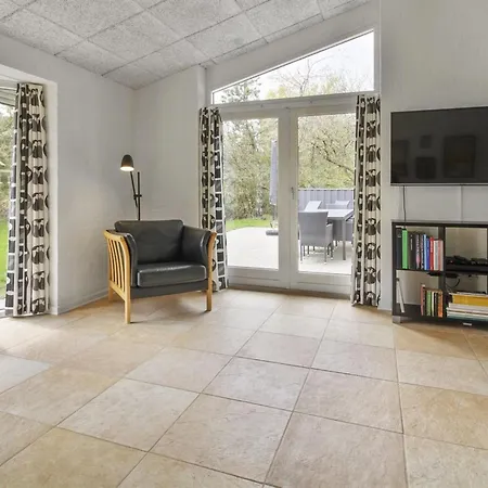 Vieno - 2-6km From The Sea By Interhome Feriehus *